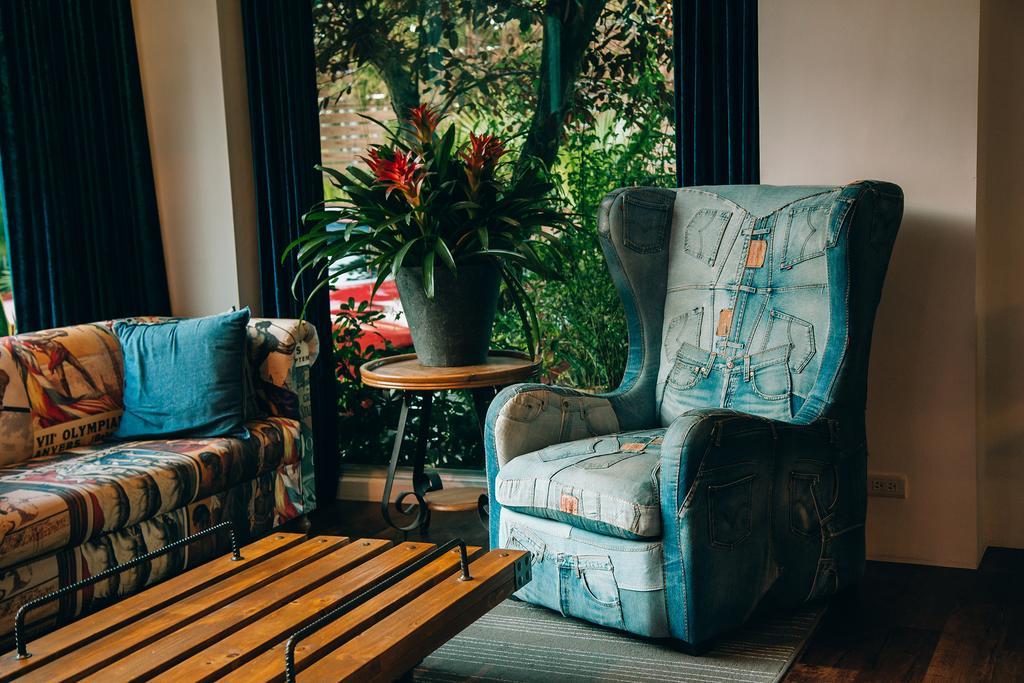 Look Bed And Breakfast Yuchi Ngoại thất bức ảnh
